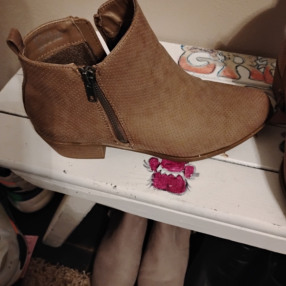 Womens Tan Suede Ankle Bootie with Side Zip